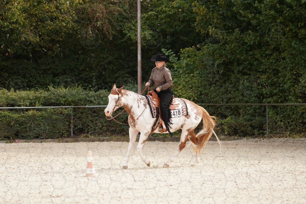 s_A_909093.JPG